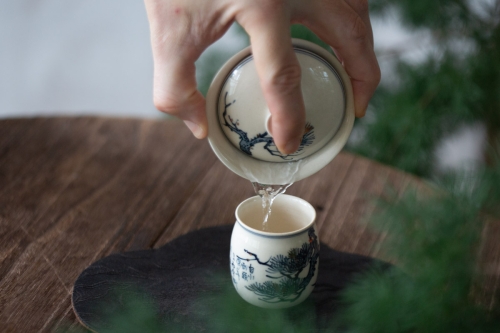 Gilded Qinghua Teacup - Large Pine - Image 8