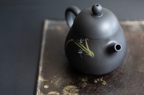 Natural Habitat Jianshui Zitao Teapot - Blue Orchid - Image 3