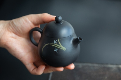 Natural Habitat Jianshui Zitao Teapot - Blue Orchid - Image 8