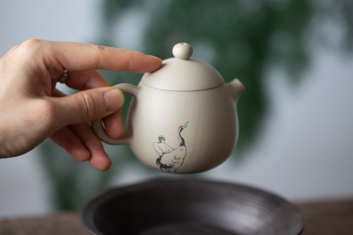 natural habitat jianshui zitao teapot double crane 7 | BITTERLEAF TEAS