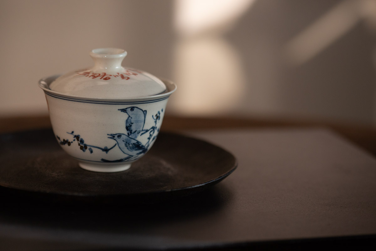 gilded quinghua gaiwan bird 1 | BITTERLEAF TEAS