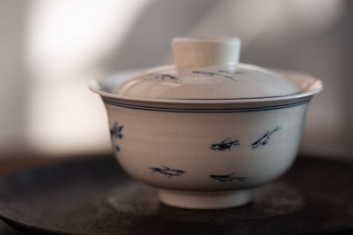 Gilded Qinghua Gaiwan - Fish - Image 3