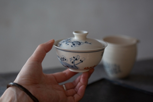 Gilded Qinghua Gaiwan - Plum Blossom - Image 13