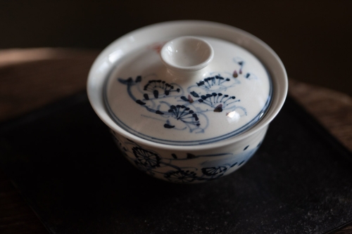 Gilded Qinghua Gaiwan - Plum Blossom - Image 5