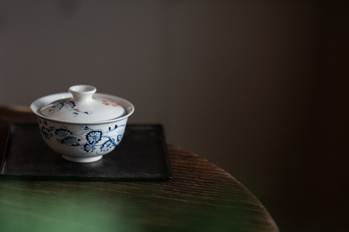 gilded quinghua gaiwan plum blossom 6 | BITTERLEAF TEAS