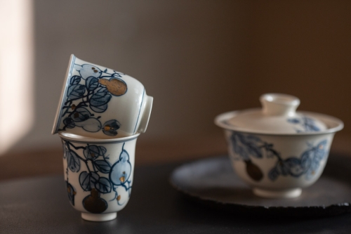 Gilded Qinghua Teacup - Hulu - Image 7