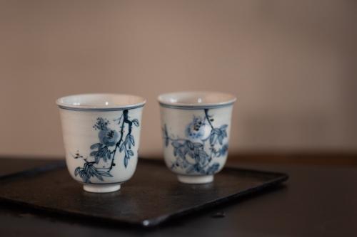 Gilded Qinghua Teacup - Pomegranate - Image 7