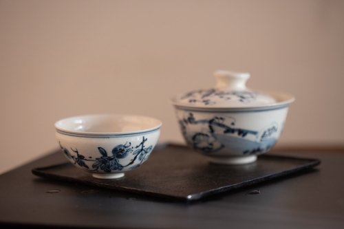 Gilded Qinghua Teacup - Pomegranate - Image 15