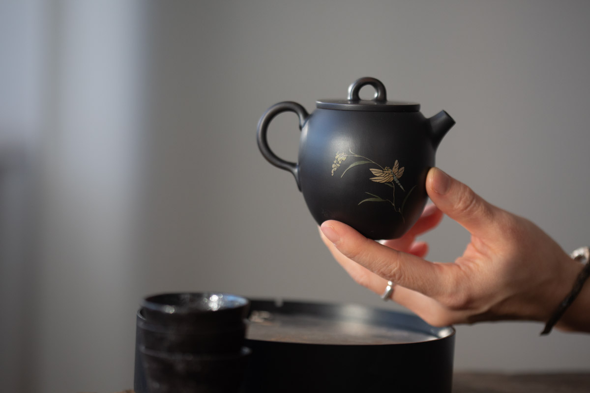 natural habitat jianzhui zitao teapot dragonfly 8 | BITTERLEAF TEAS