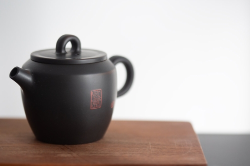 Natural Habitat Jianshui Zitao Teapot - Panda II - Image 3