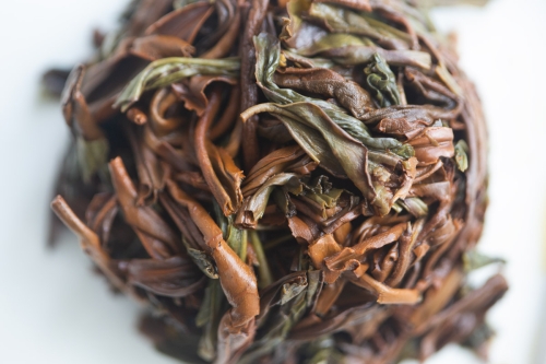 Sugary Pick Me Up 2024 Shaihong Black Tea x Yashixiang Dancong Oolong - Image 4