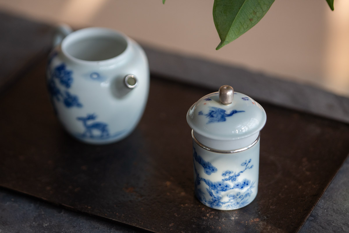 alchemy silver lid holder 6 | BITTERLEAF TEAS