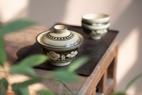 In Good Company Gaiwan - Butterfly & Bloom - Image 4